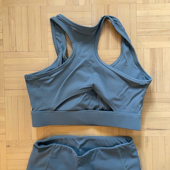 Workout Set - Picture 2 of 3